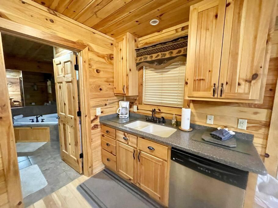 2 Bed Cabin Hot Tub Close To Helen #16 외부 사진